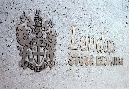10月2日外盘头条：马斯克净资产接近5000亿美元 英国拟对新上市公司股票免征印花税 英特尔拟为AMD代工芯片